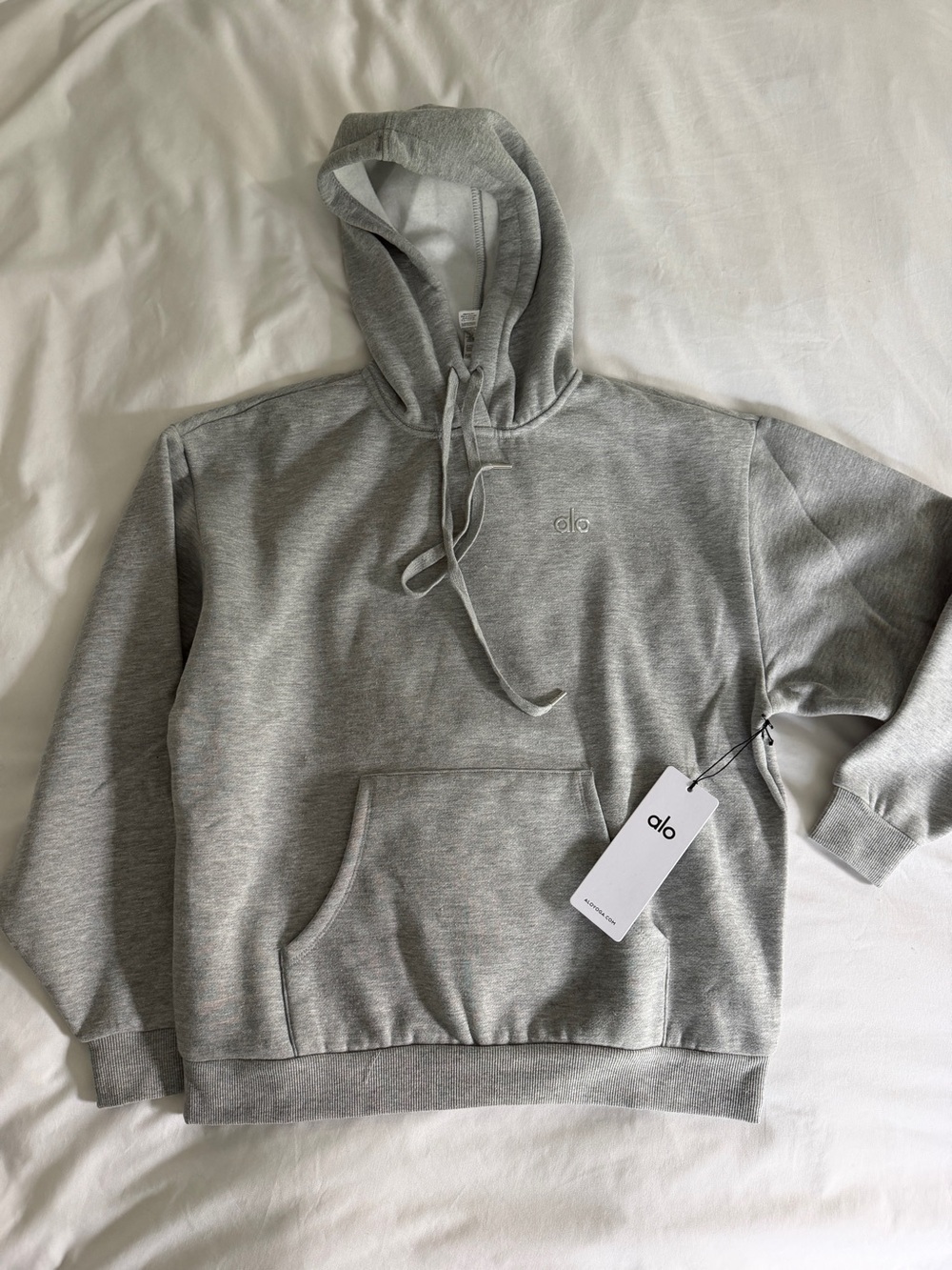 ALO Yoga Light Heather Grey Accolade Hoodie